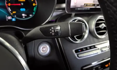 Mercedes-Benz GLC-Class 2023, 68921 км, за 31398.75 USD - фото 9