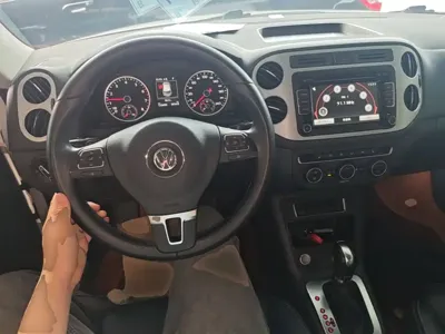 Volkswagen Tiguan 2016, 133600 км, за 6150.56 USD - фото 10