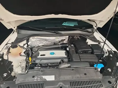 Volkswagen Tiguan 2016, 133600 км, за 6150.56 USD - фото 20