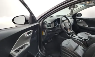 Kia Niro 2018, 53993 км, за 9386.9 USD - фото 10