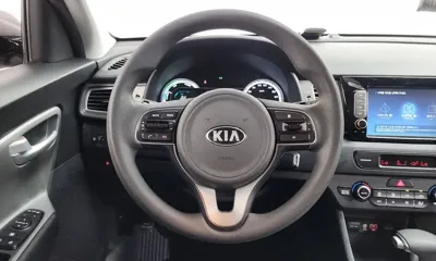 Kia Niro 2018, 53993 км, за 9386.9 USD - фото 13
