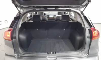 Kia Niro 2018, 53993 км, за 9386.9 USD - фото 18