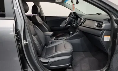 Kia Niro 2018, 53993 км, за 9386.9 USD - фото 26