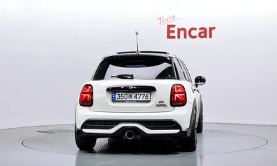 MINI Cooper 2022, 29308 км, за 17406.72 USD