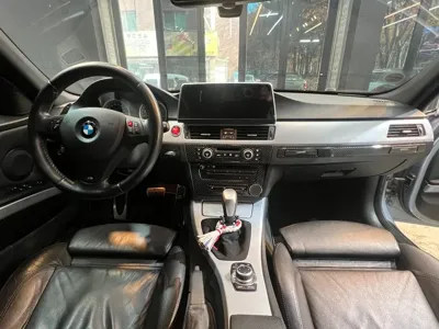 BMW 3-Series 2009, 241295 км, за 14962.28 USD