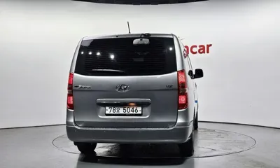 Hyundai Starex 2017, 127277 км, за 8009.37 USD