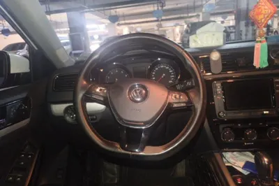 Volkswagen Sagitar 2017, 70600 км, за 9059 USD - фото 7