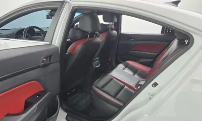 Hyundai Avante 2017, 115697 км, за 7403.5 USD - фото 12