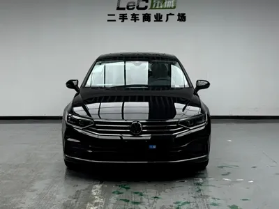 Volkswagen Magotan 2026, 100 км, за 21924.57 USD