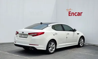 Kia K5 2013, 208755 км, за 2931.6 USD
