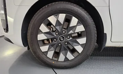 Hyundai Staria 2023, 176828 км, за 14246.69 USD