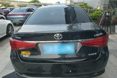 Toyota Crown 2015, 93699 км, за 18045 USD