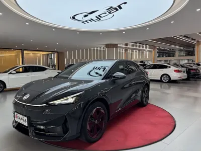 Volkswagen 06 · 2025 год