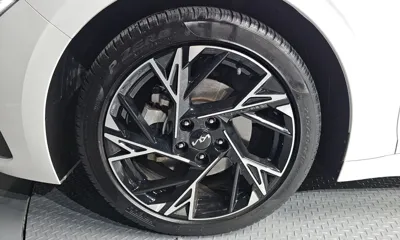 Kia K5 2024, 40046 км, за 18051.73 USD