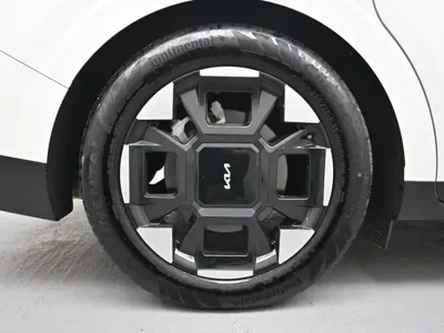 Kia Canival 2024, 23385 км, за 40042.01 USD