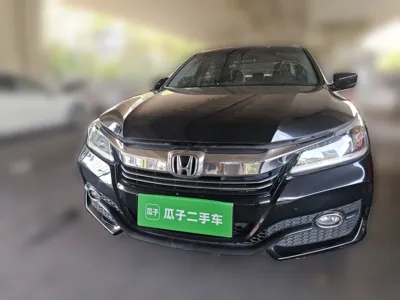 Honda Accord 2016, 180100 км, за 10048 USD