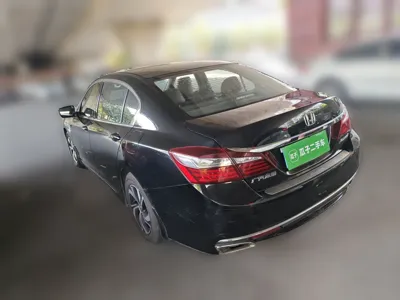 Honda Accord 2016, 180100 км, за 10048 USD