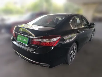 Honda Accord 2016, 180100 км, за 10048 USD - фото 6