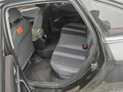 Volkswagen Sagitar 2024, 39100 км, за 10711.04 USD - фото 11