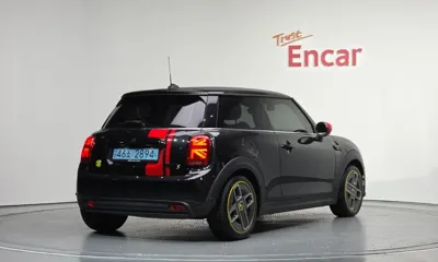 MINI Cooper 2023, 22765 км, за 15562.93 USD