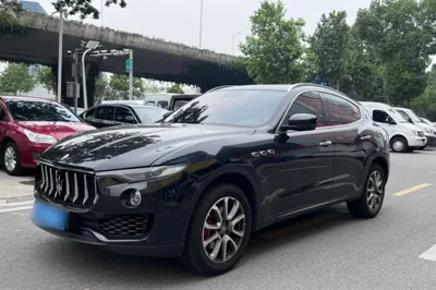 Maserati Levante · 2016 год