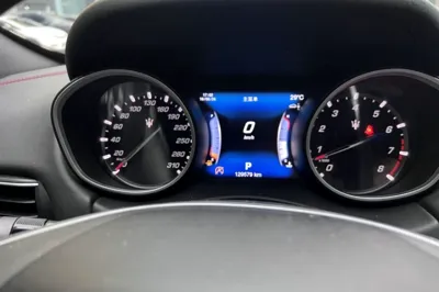 Maserati Levante 2016, 129600 км, за 26350 USD - фото 9