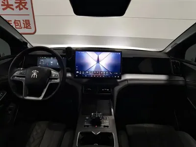 BYD L DM-i 2025, 47000 км, за 14386.65 USD