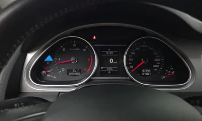 Audi Q7 2015, 121807 км, за 8131.68 USD - фото 8