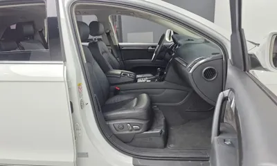 Audi Q7 2015, 121807 км, за 8131.68 USD - фото 11