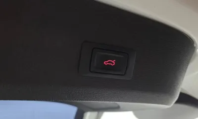 Audi Q7 2015, 121807 км, за 8131.68 USD - фото 20