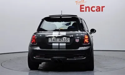 MINI Cooper 2011, 168817 км, за 3061.89 USD