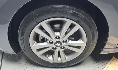 Hyundai Avante 2016, 130174 км, за 5464.49 USD