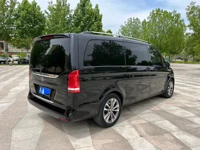 Mercedes-Benz V-Class 2021, 90000 км, за 27258.37 USD