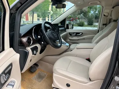 Mercedes-Benz V-Class 2021, 90000 км, за 27258.37 USD - фото 6