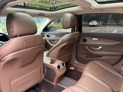 Mercedes-Benz E-Class 2020, 112000 км, за 27451.32 USD