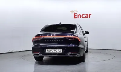 Hyundai Grandeur 2020, 39065 км, за 14212.07 USD