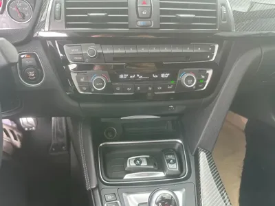 BMW M4 2018, 83000 км, за 32428.2 USD - фото 9