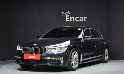 BMW 7-Series · 2018 год
