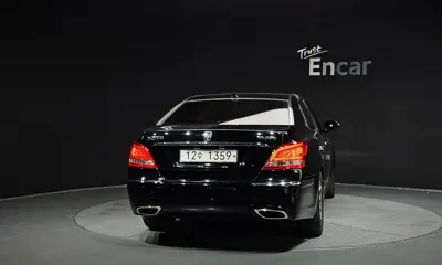 Hyundai Equus 2010, 145055 км, за 3085.2 USD