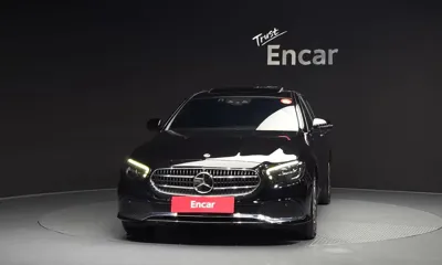 Mercedes-Benz E-Class 2023, 47322 км, за 26644.35 USD