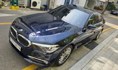 BMW 5-Series · 2020 год