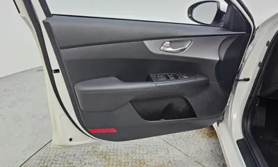 Kia K3 2022, 38213 км, за 10939.63 USD - фото 24