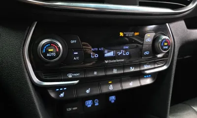 Hyundai Santafe 2019, 139250 км, за 10293.17 USD - фото 16