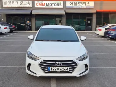 Hyundai Avante 2016, 171000 км, за 4553.74 USD
