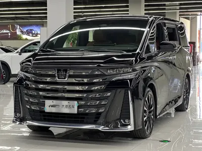Toyota Vellfire · 2023 год