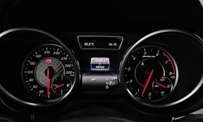 Mercedes-Benz GLE-Class 2017, 48366 км, за 27674.66 USD - фото 8