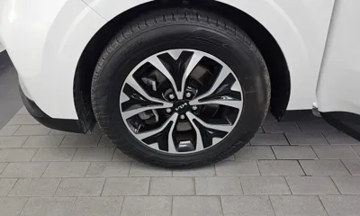 Kia Canival 2023, 58404 км, за 14846.91 USD