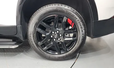ChevroletGMDaewoo Traverse 2022, 18321 км, за 19478.84 USD - фото 21