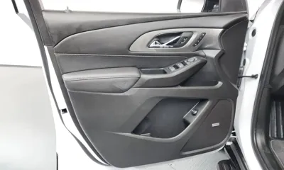 ChevroletGMDaewoo Traverse 2022, 18321 км, за 19478.84 USD - фото 24