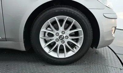 Hyundai Genesis 2009, 53827 км, за 3957.71 USD